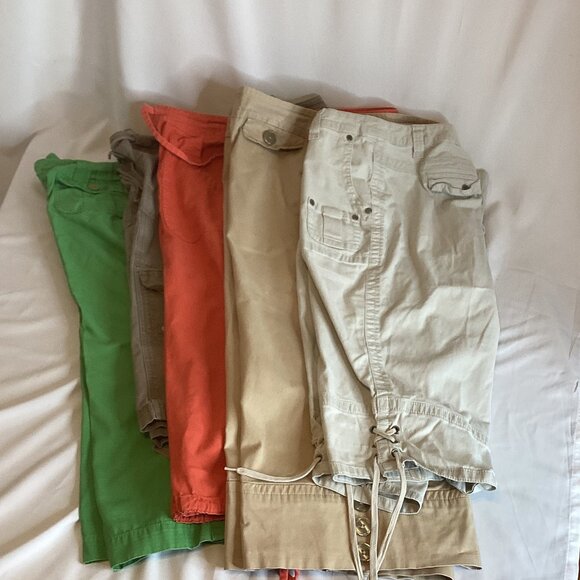 Lot of 5 Capri Pants – Size 18 – Cato, Lane Bryant, Venezia - Picture 1 of 12